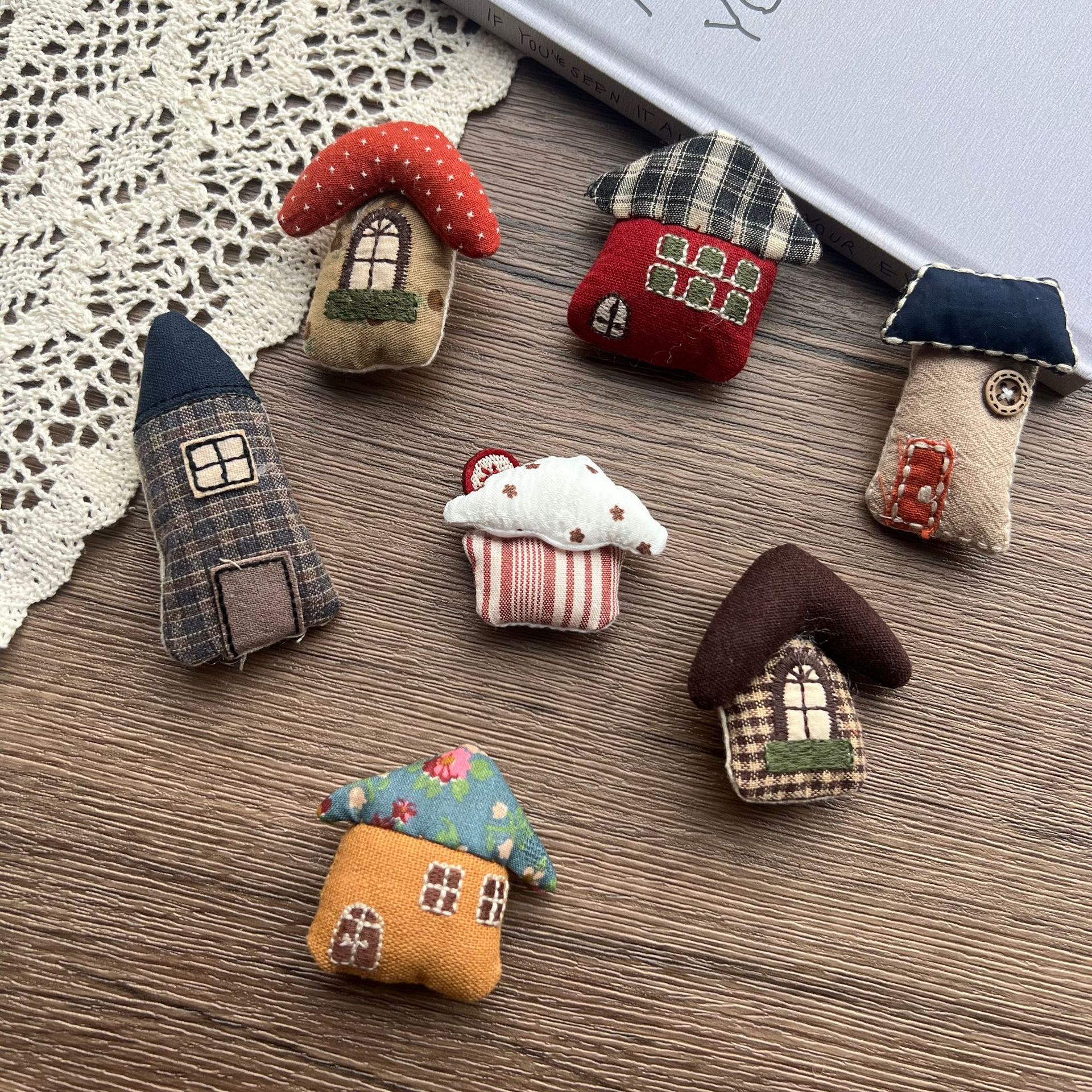 Stuffed Fabric Mushroom House  - Craft Embellishments recension och pris