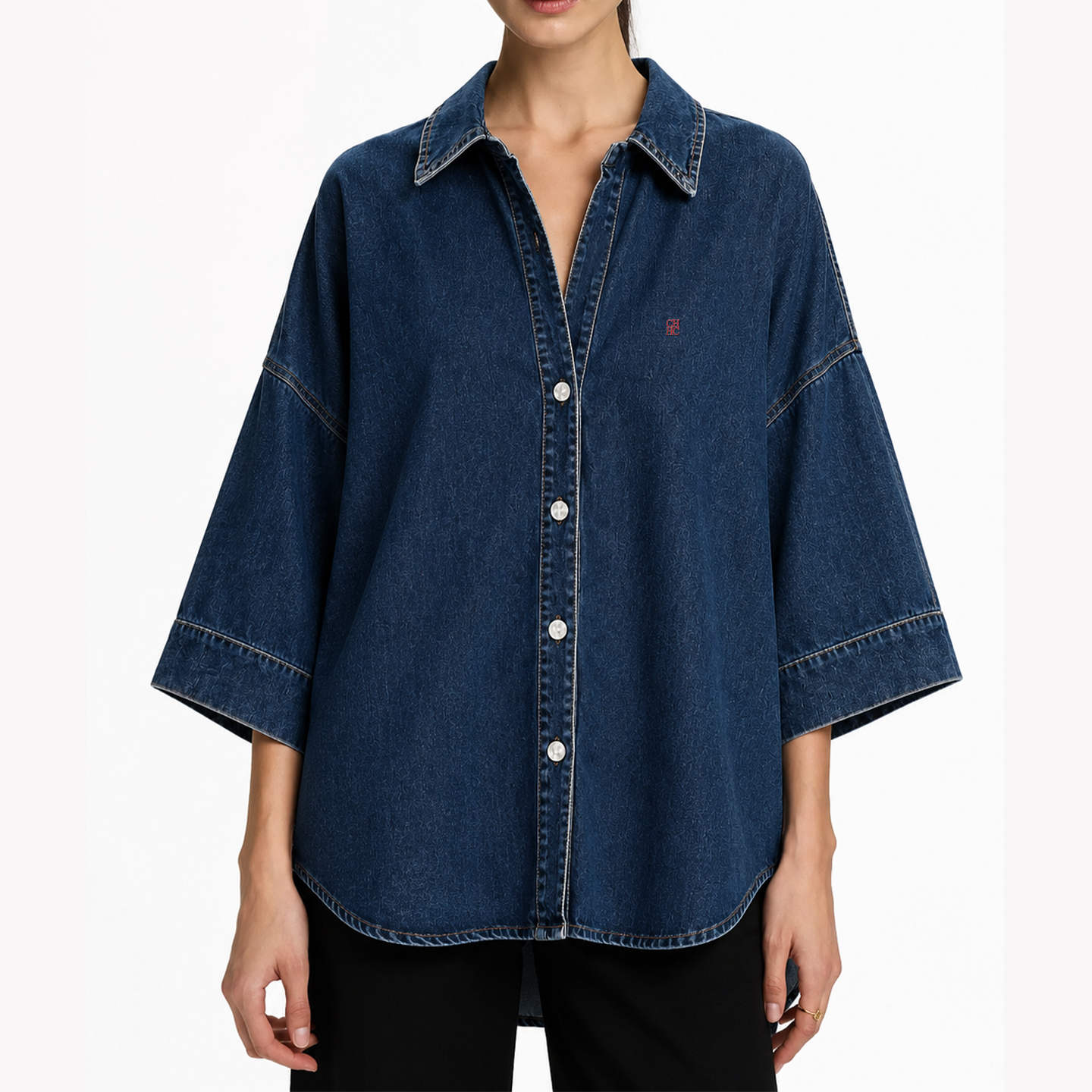 CH Letter Embroidered Solid Co - Embellish Knit recension och pris