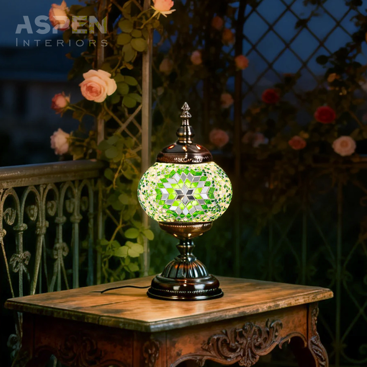 DIY Colored Glass Mosaic Table - Craft Embellishments recension och pris